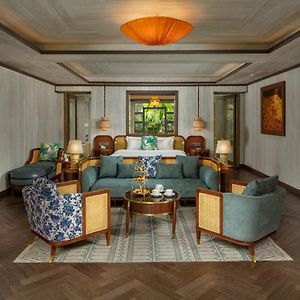 River View Executive Suite